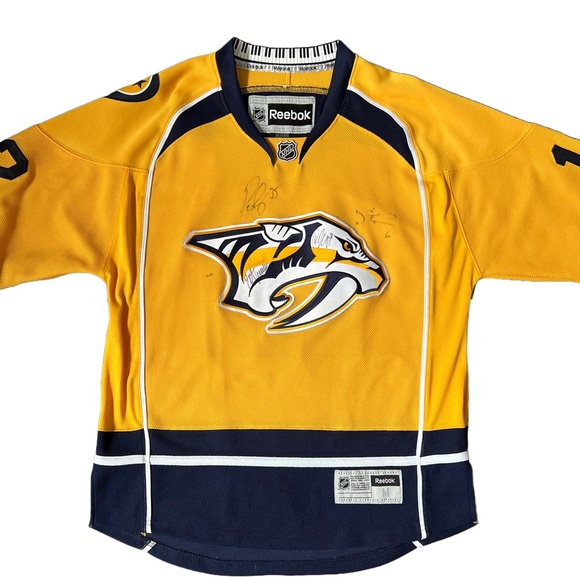 REEBOK / NASHVILLE PREDATORS / NHL GOLD RARE MIKE FISHER #12 SIGNED JERSEY - Picture 3 of 13